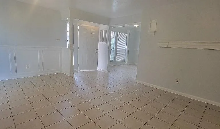 11507 Nobility Dr #B — Photo 2