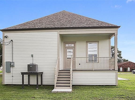 5th image of 3841 Plaza Dr