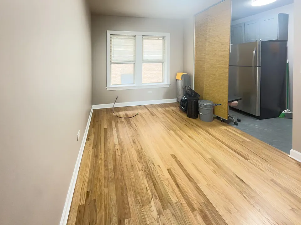 3585 N Milwaukee Ave #1