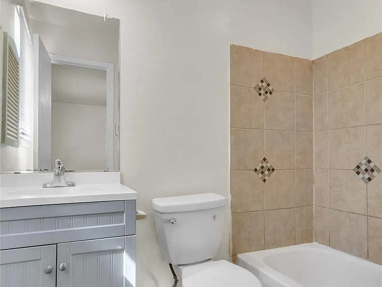 6913 Chasewood Dr — Photo 16