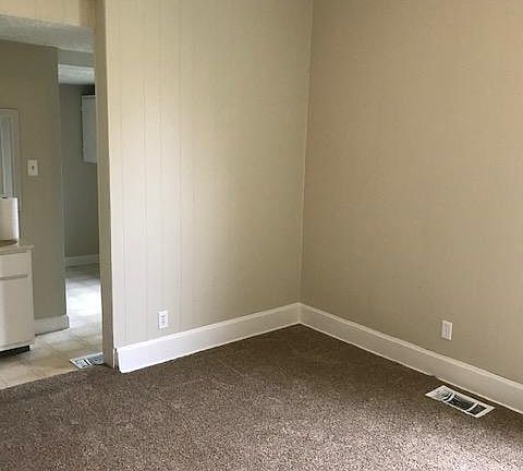 4th image of 375 Eddy St