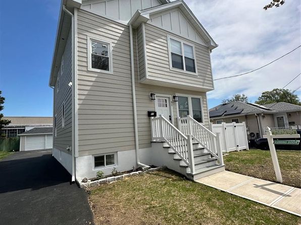51 Pomona Ave, Fair Lawn, NJ 07410