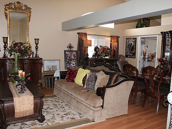 5th image of 9316 Heritage Oak Ct