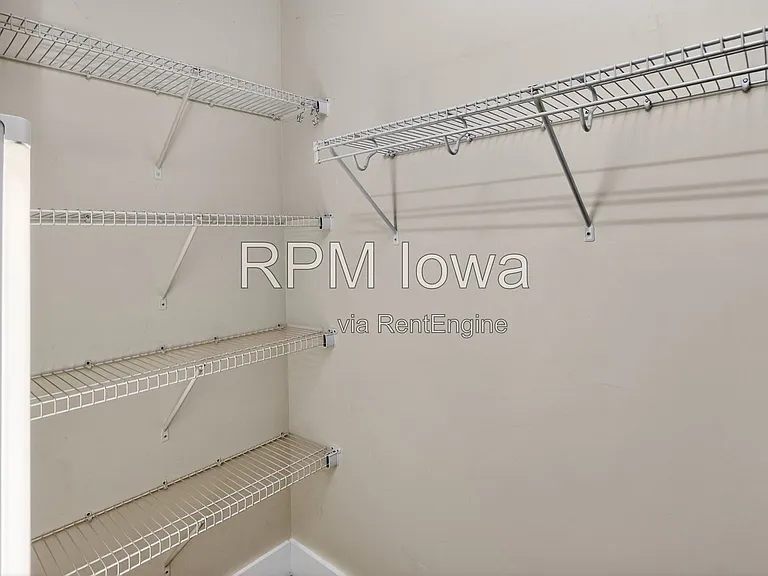 309 E 5th St #404 — Photo 23