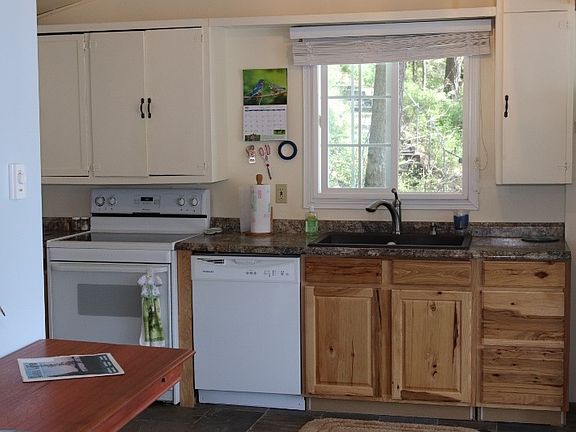 3rd image of 13611 N Peninsula Dr