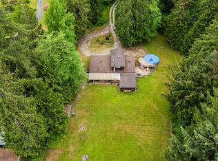 11760 272nd St, Maple Ridge, BC V2W 1Y9