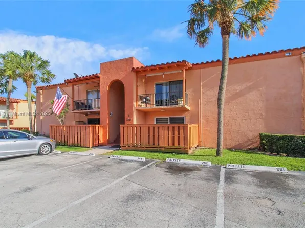 7201 Miami Lakes Dr APT B12, Hialeah, FL 33014