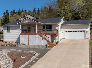 9 Curtis, Longview, WA