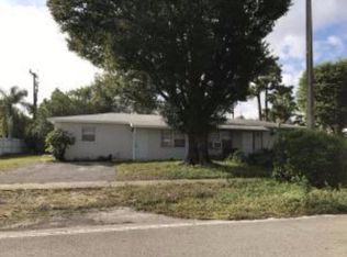 5980 S 38th Ct, Greenacres, FL 33463