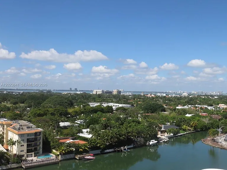 2457 Collins Ave #1602 — Photo 2