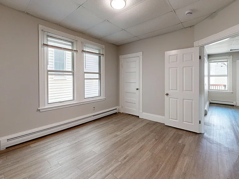 346 Chelsea St #1 — Photo 12