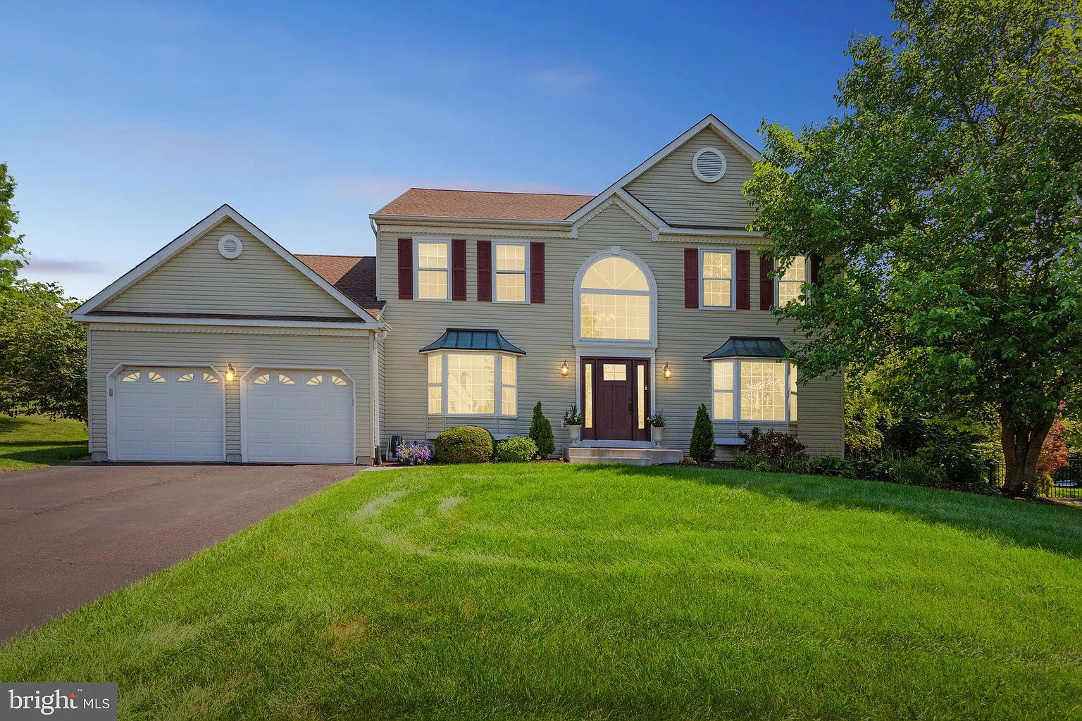 9 Dartmouth Dr photo 1