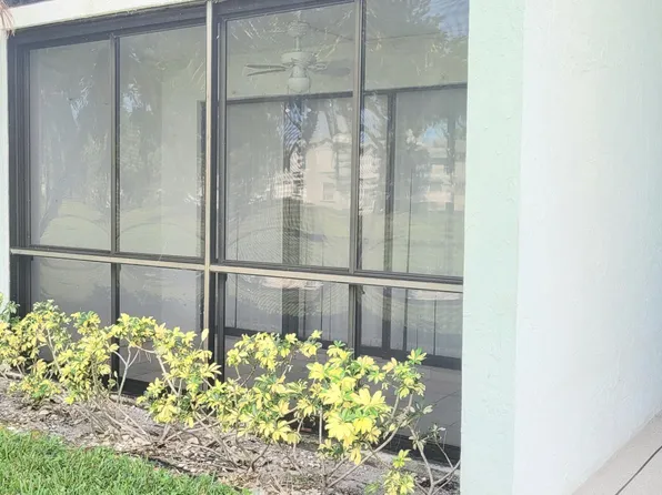 3670 Alder Dr, West Palm Beach, FL