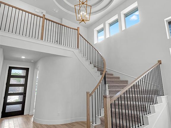 2nd image of 15703 Juliet Ct