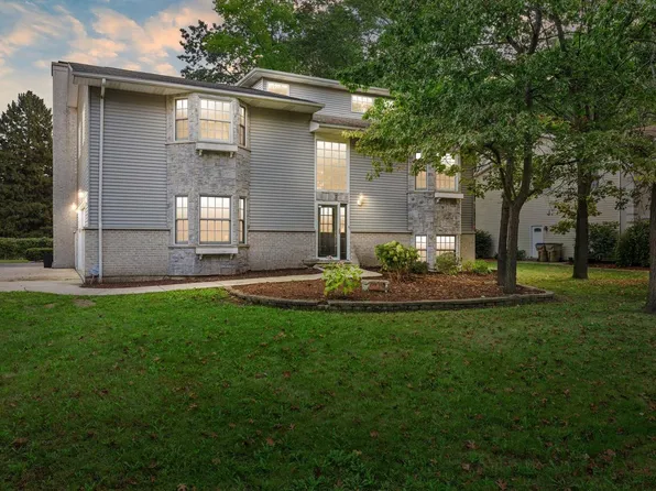 1005 97th STREET, Pleasant Prairie, WI 53158