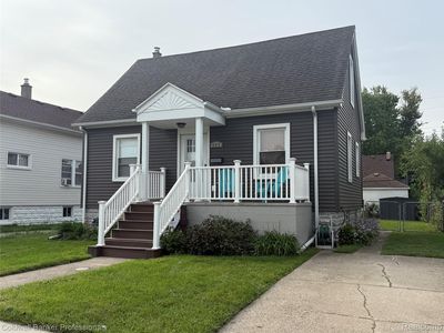 445 W Manatee Ave, Hazel Park, MI, 48030