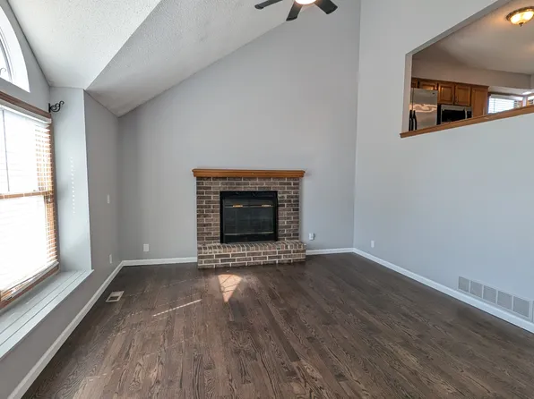 6134 W 158th St, Overland Park, KS 66223