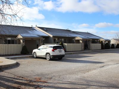 61751 Alexandria Ct, South Lyon, MI, 48178
