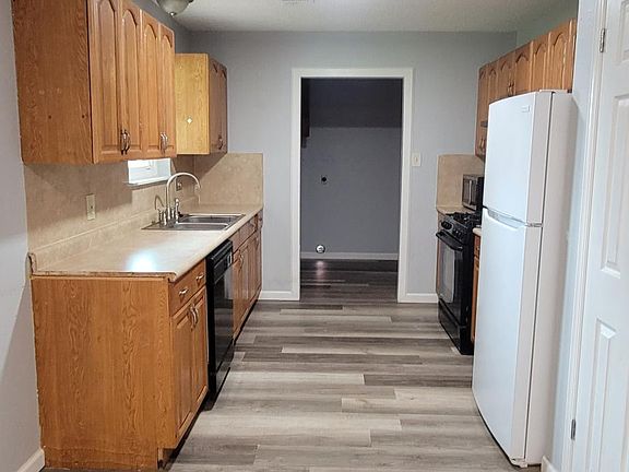 3rd image of 6414 SW Atterbury Dr
