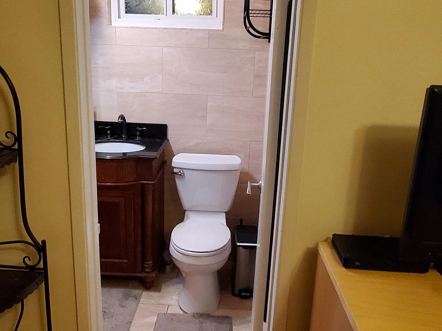 11891 Canter Cir — Photo 3