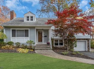 15 Willow St, Chatham, NJ 07928