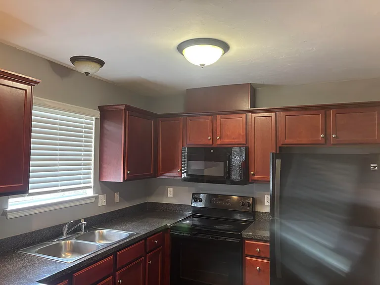 5261 Montejo Dr — Photo 9