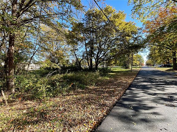 2nd image of Lots 6 & 7 West Ct #2