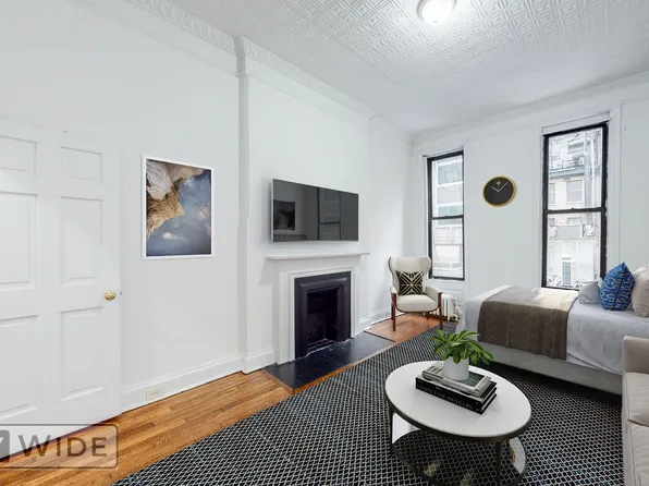 146 East 46th Street image 4 of 10