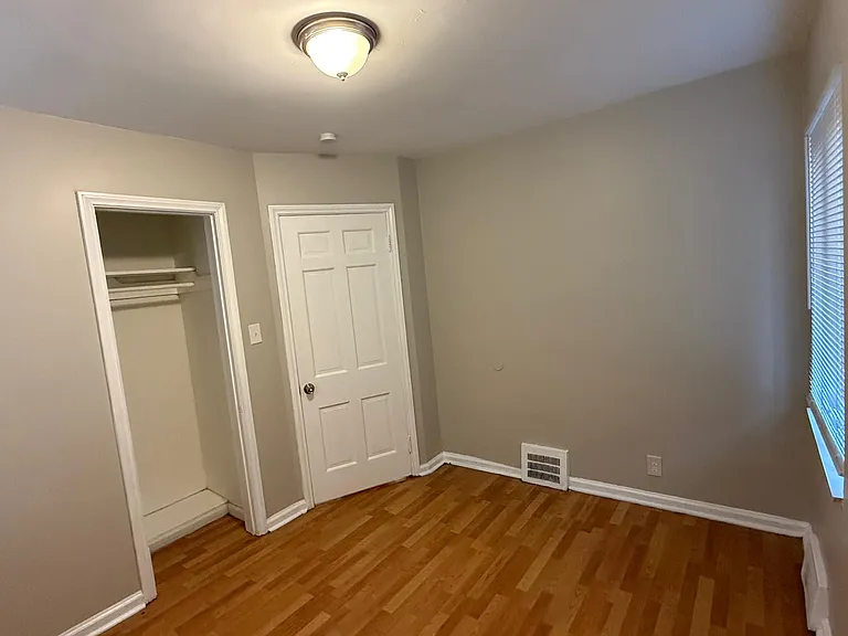 10370 Britain St — Photo 2