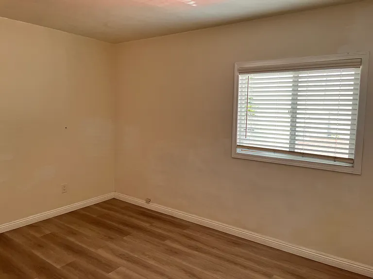 4200 Hatfield Pl — Photo 2