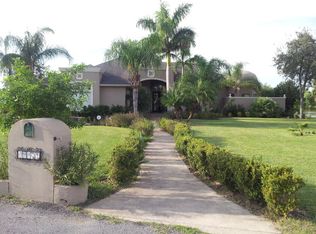 39409 Palm Dr, Bayview, TX 78566