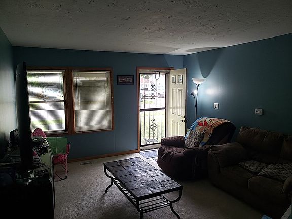 5th image of 977 Fairwood Ave