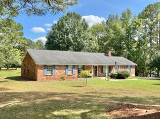 1074 County Lake Rd, Starkville, MS 39759