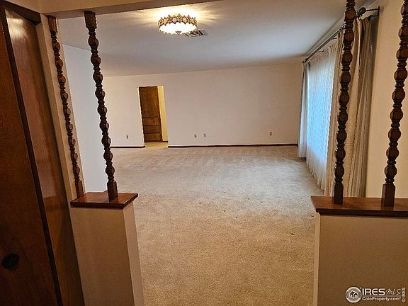 3rd image of 915 Park St