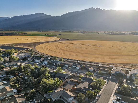 2nd image of 710 Addler Rd