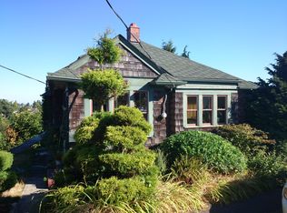 2318 Belvidere Ave SW, Seattle, WA 98126