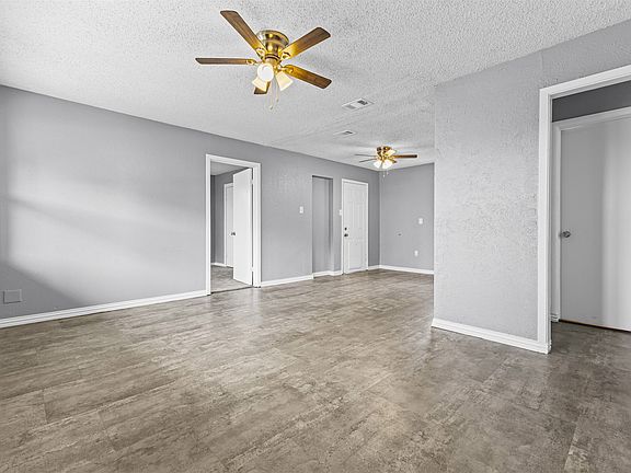 3rd image of 116 Highland Dr