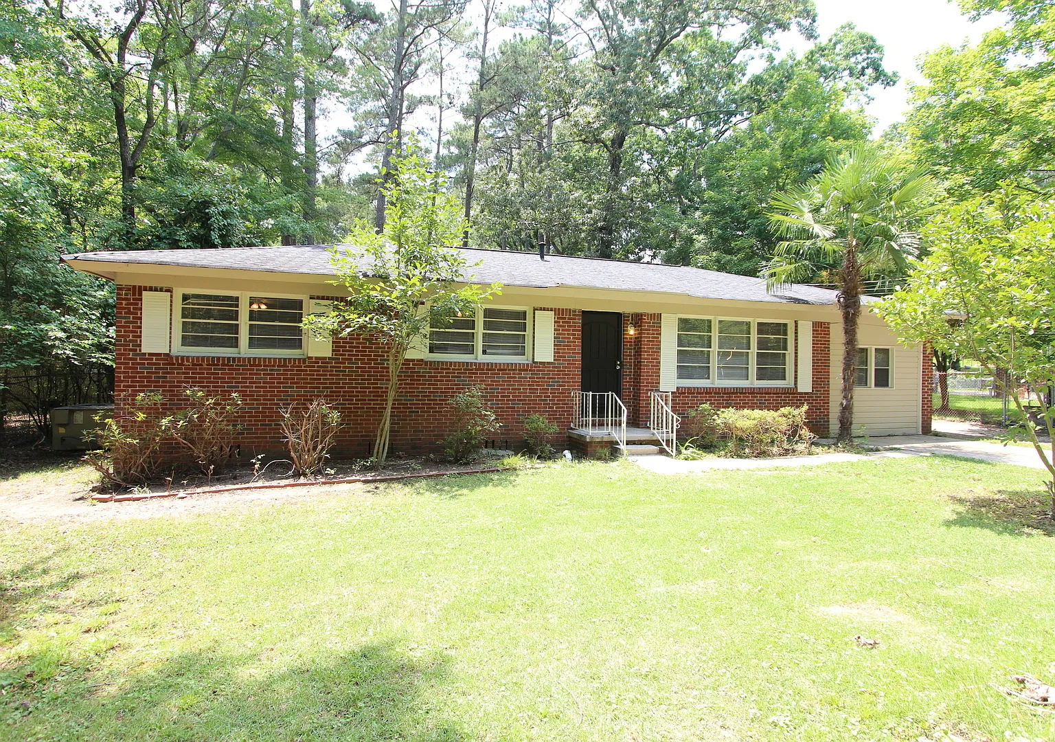 New On The Market!! Will not last long at this price. Better Hurry!! — Photo 2