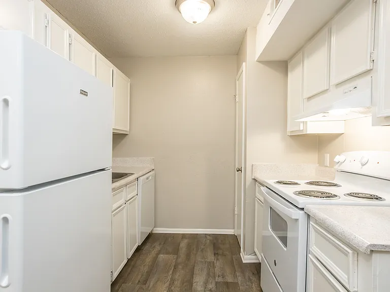 Arborgate Apartment Homes — Photo 6