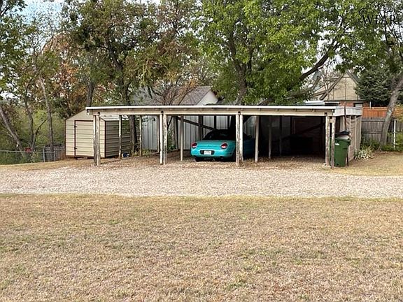 2nd image of 1926 Pawhuska Dr