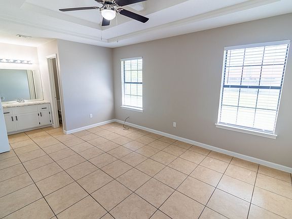 5th image of 3010 Honeysuckle Cir APT B