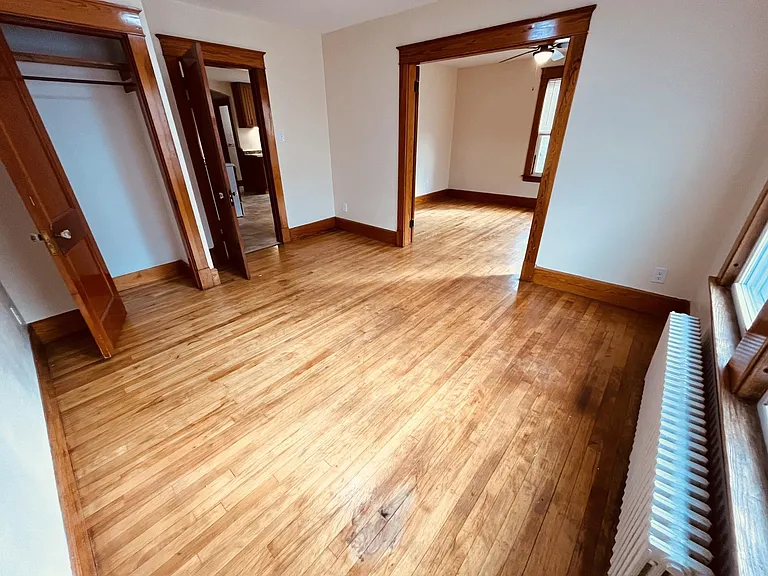 122 2nd St #3 — Photo 8