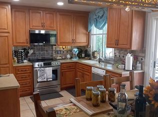 10232 Kern Ave, Hesperia, CA 92345