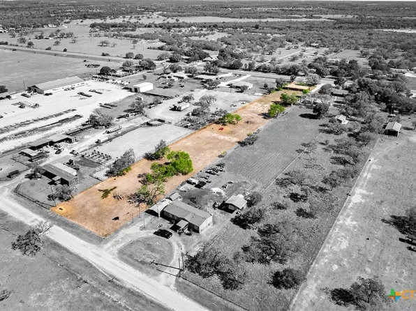 5353 Us Highway 90a E, Gonzales, TX 78629