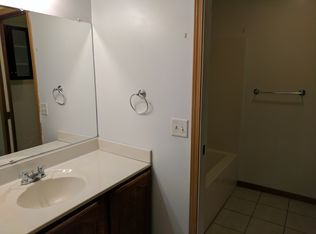 13313 Bos Ct #13313, Holland, MI 49424