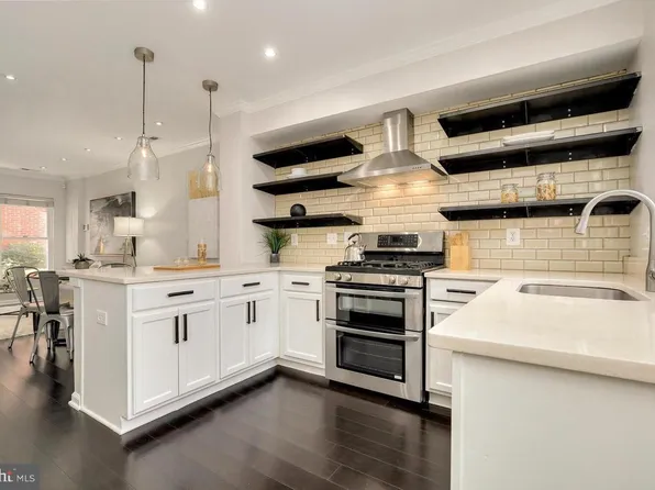 924 4th St SE, Washington, DC 20003