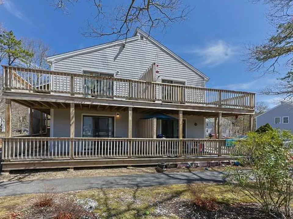 35 Ashumet Rd #8C
