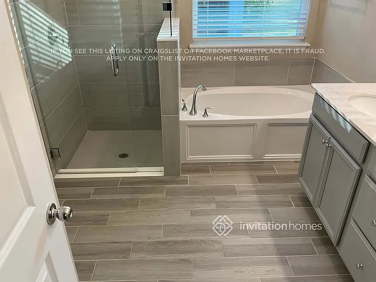 6364 Starlight Dr — Photo 17