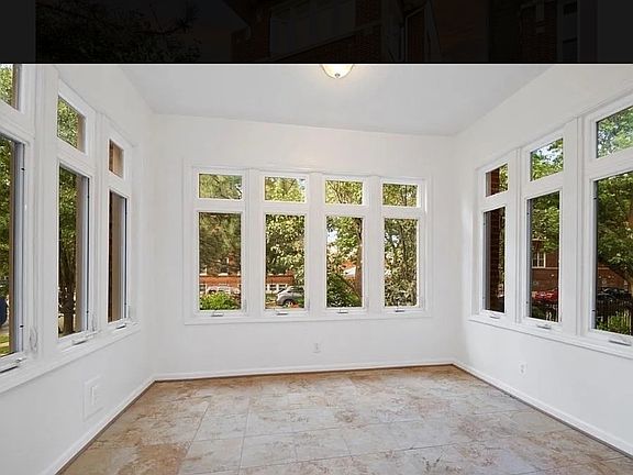 3rd image of 2651 W Leland Ave #1A