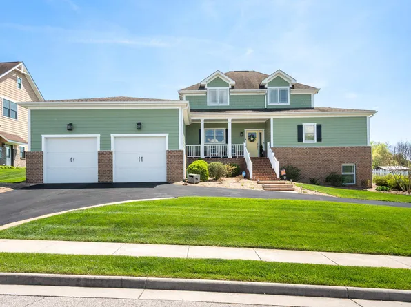 802 Petra Pass, Blacksburg, VA 24060